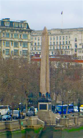 CIMG1712zoom (Small).jpg - Cleopatra's Needle